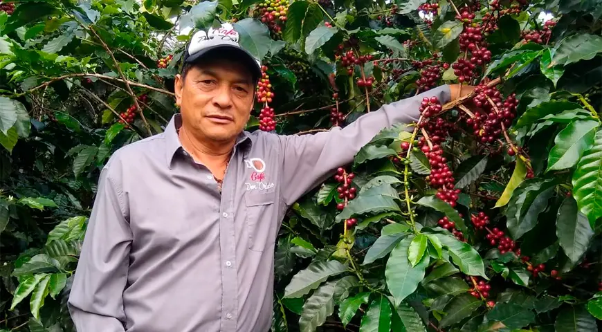 José Orlando José Orlando Rodríguez,  agricultor del Tolima. 